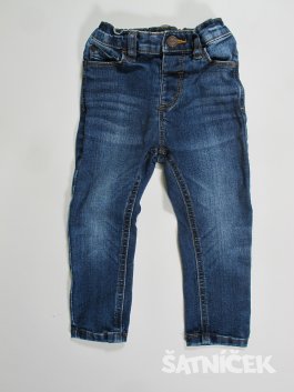 Modré džínové kalhoty