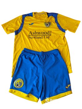 Set dres a kraťasy pro kluky secondhand Joma